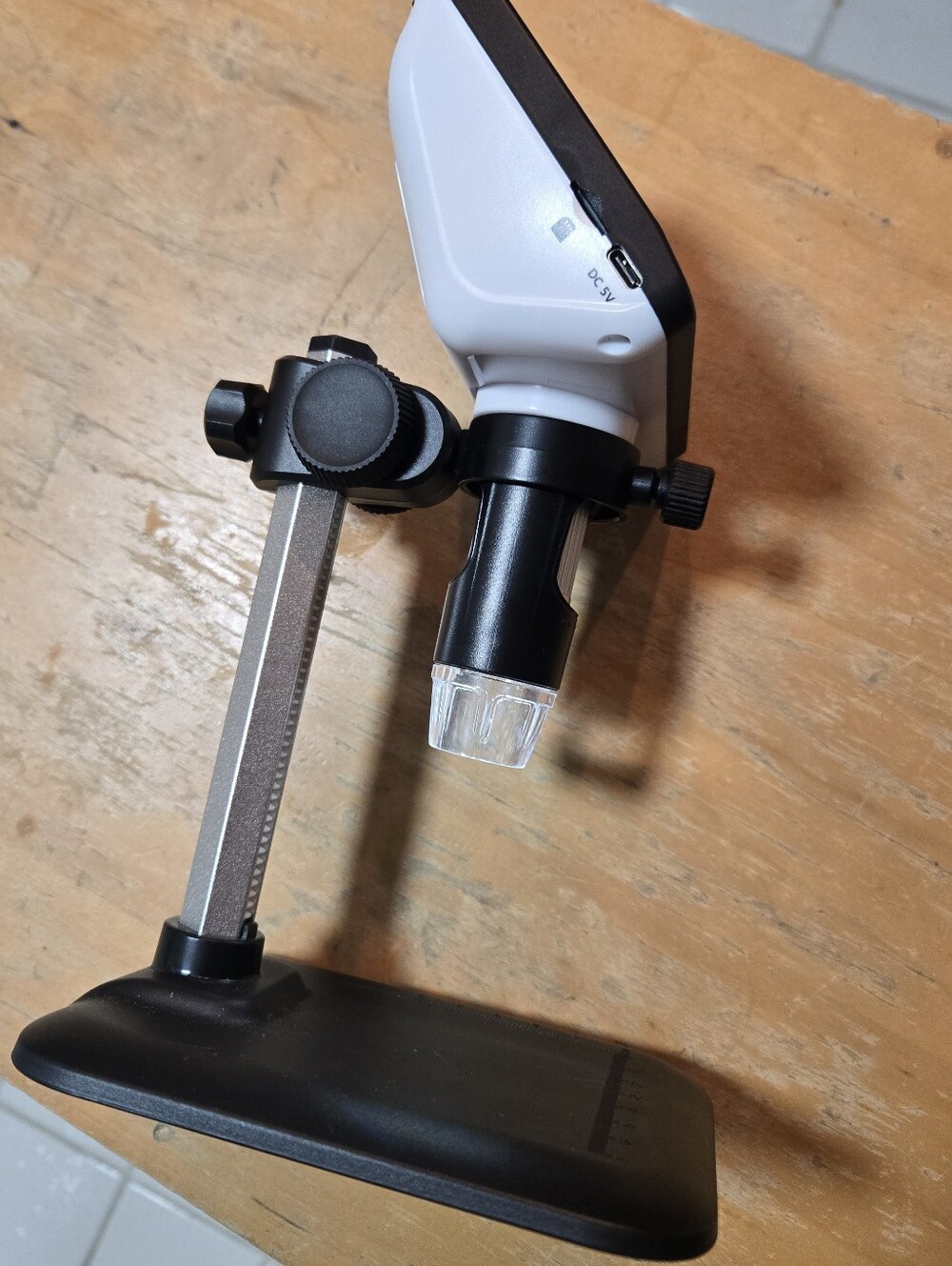 Digital Microscope - Picture 5 of 9